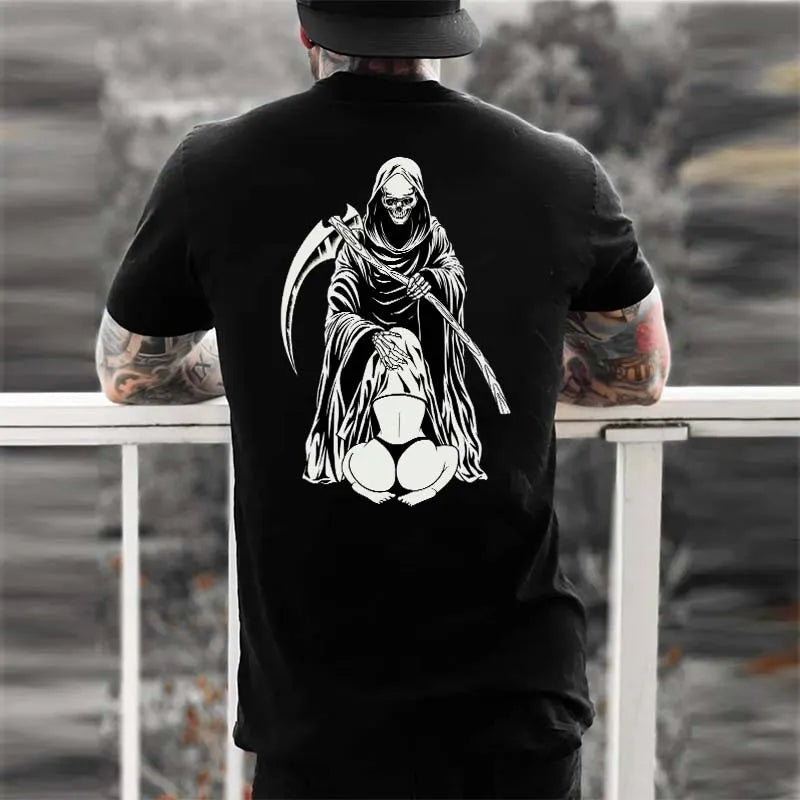 Hiding In The Reaper Crotch Printed Men's T-shirt