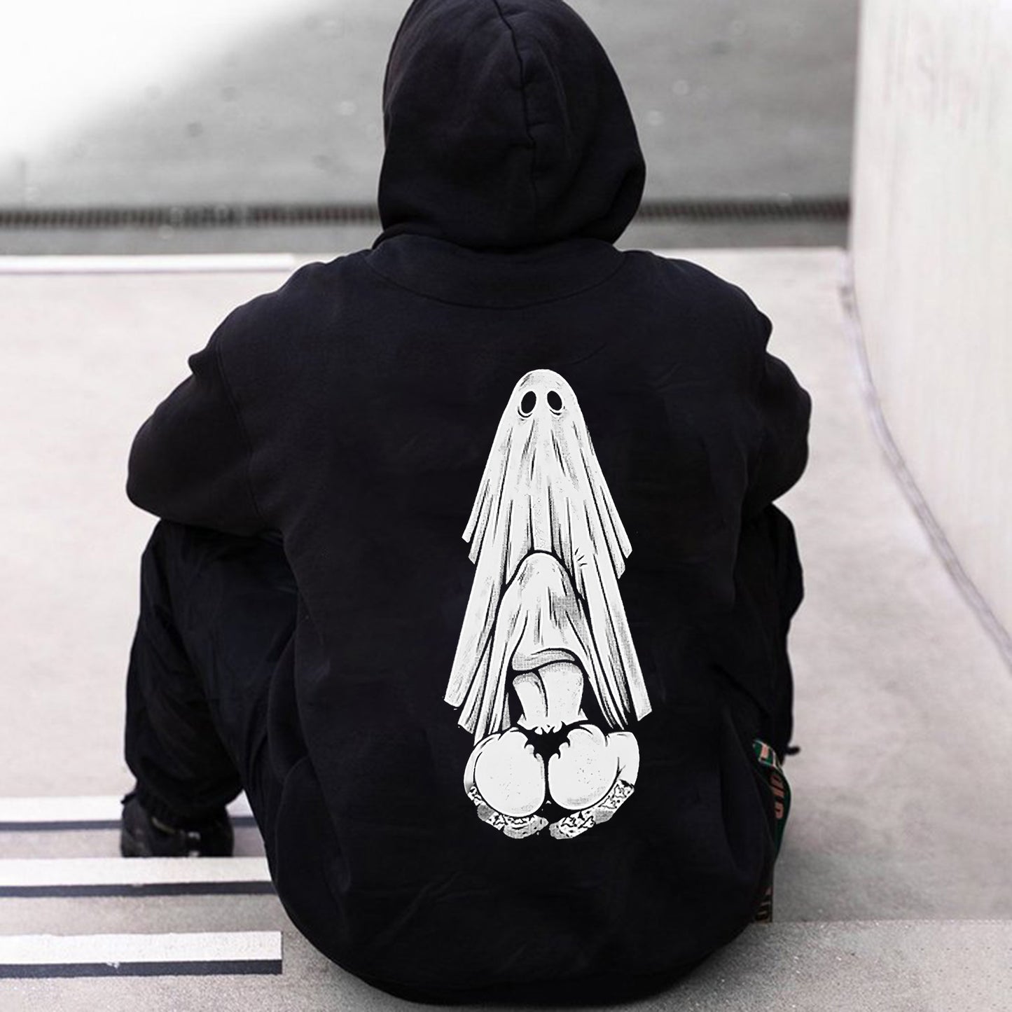 Ghost Butt Temptation Printed Men's Loose Hoodie